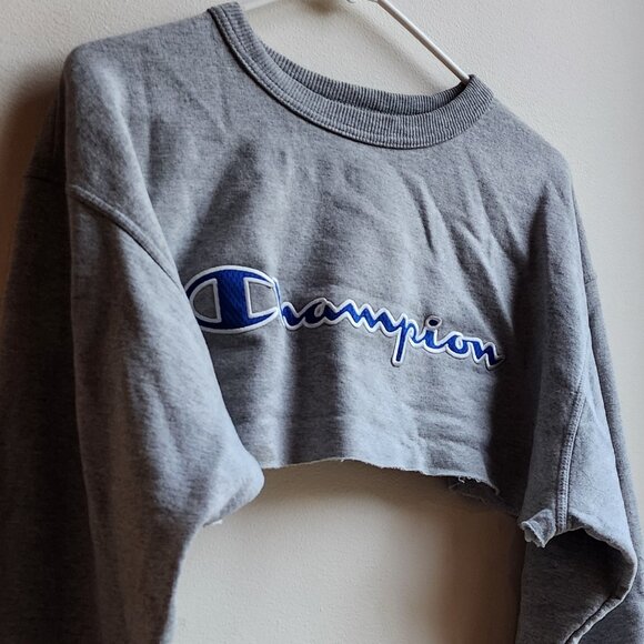 Champion Gray High Crop Long Sleeve Sweatshirt Size Large - Picture 2 of 14